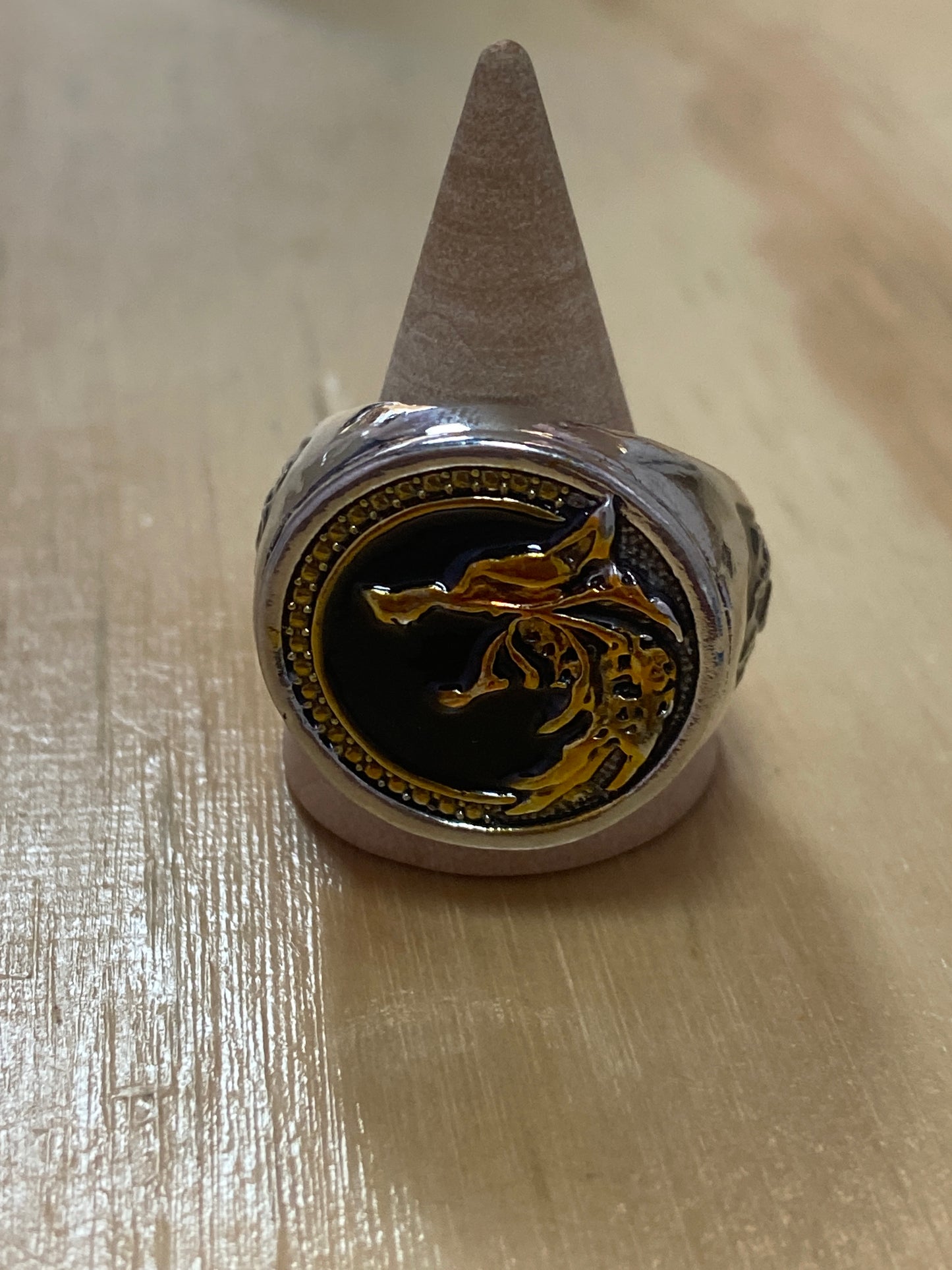 Wolf Mens Ring 10