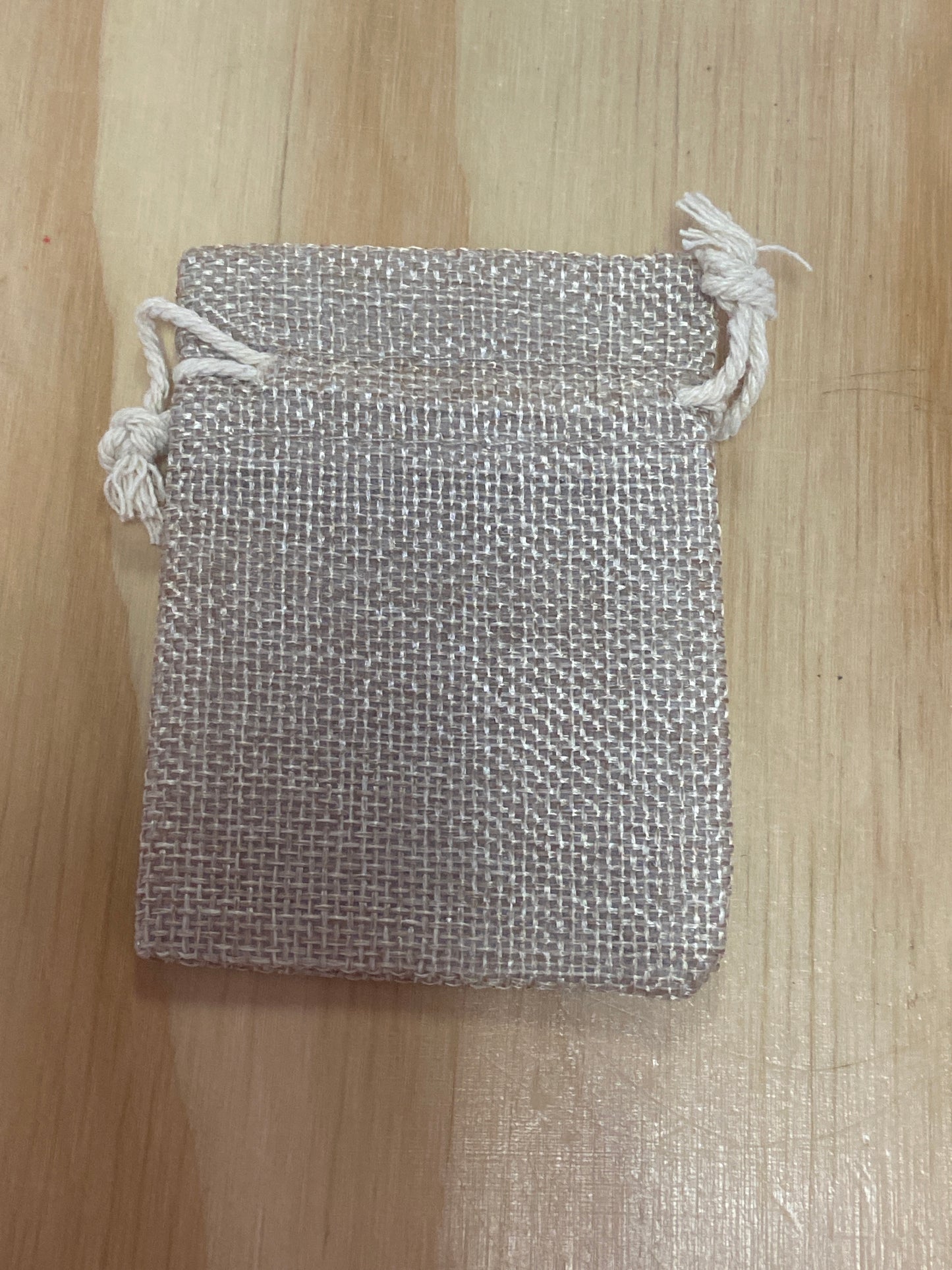 Bolsa pequeña con cordón
