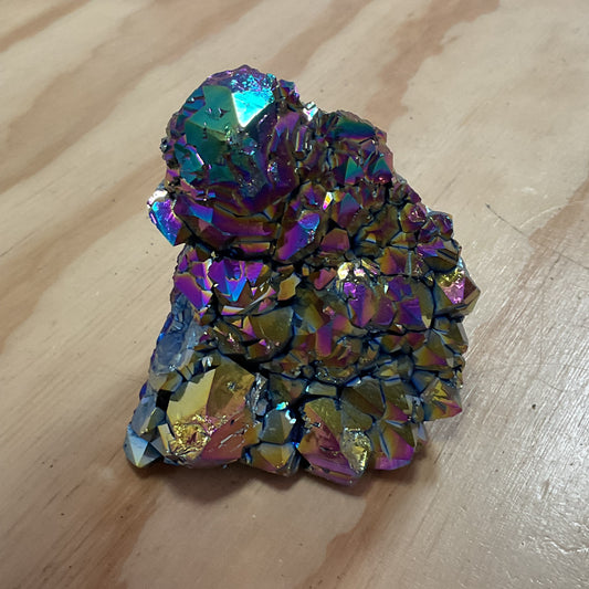 Rainbow Cluster Cut Base Titanium Metalized
