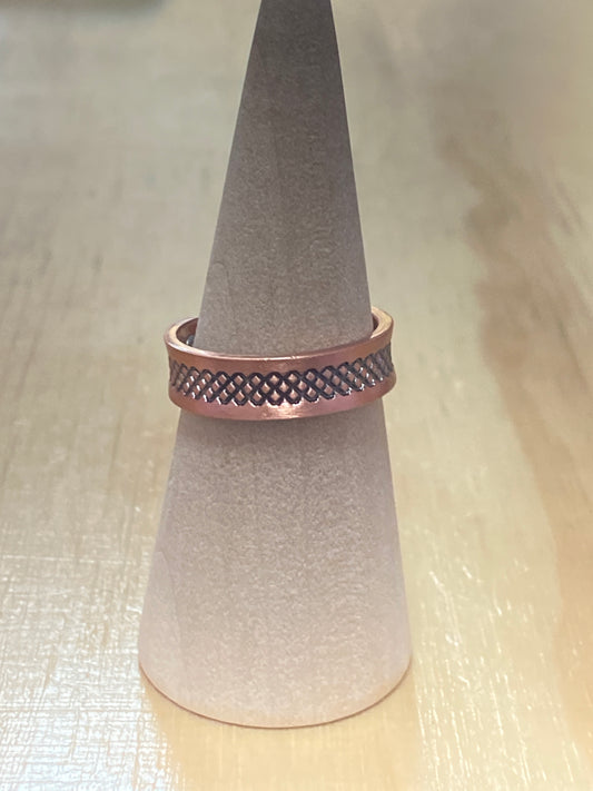 Anillo de cobre infinito vintage con imanes