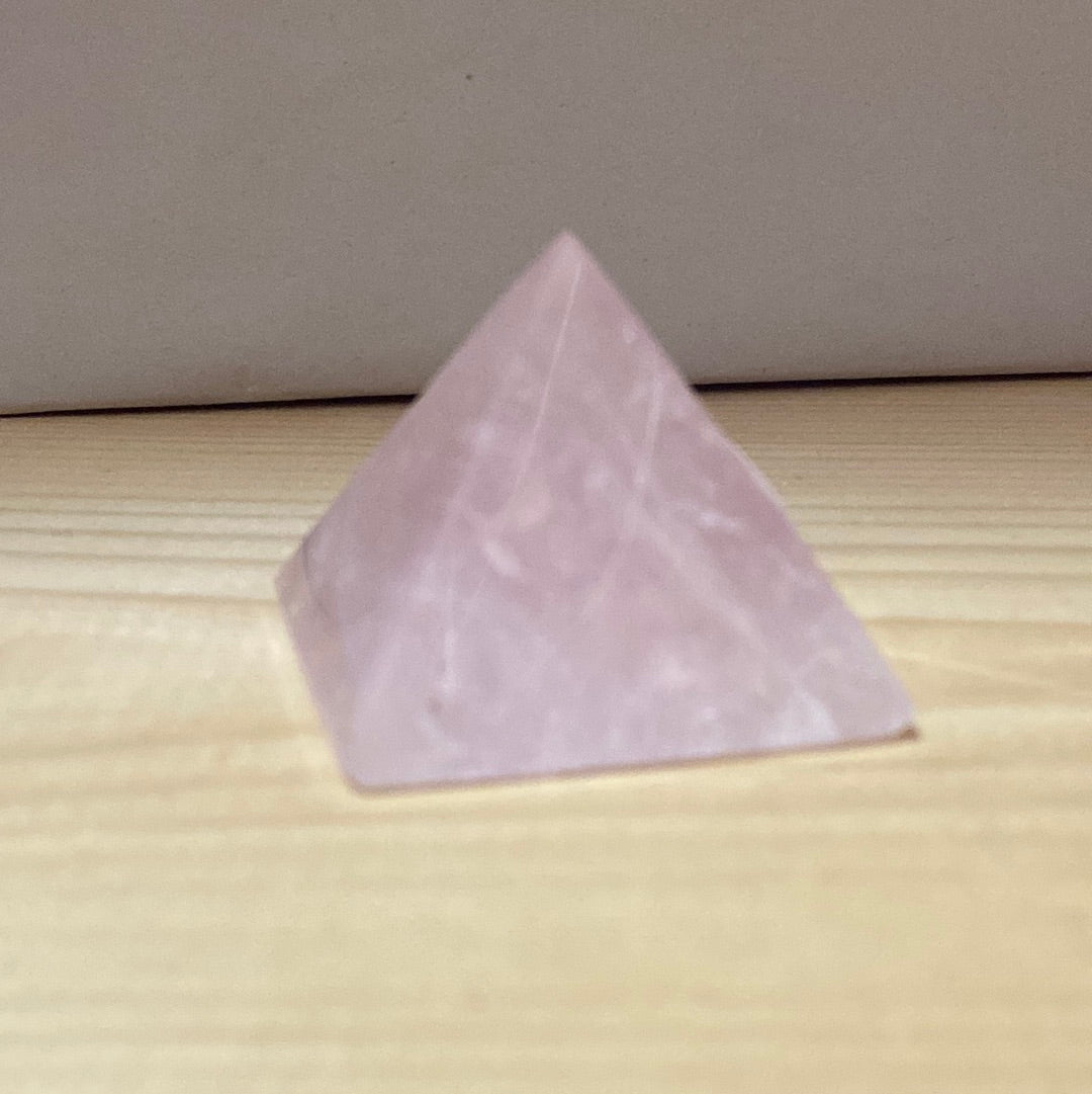 Rose Quartz Pyramid 3.5 CM