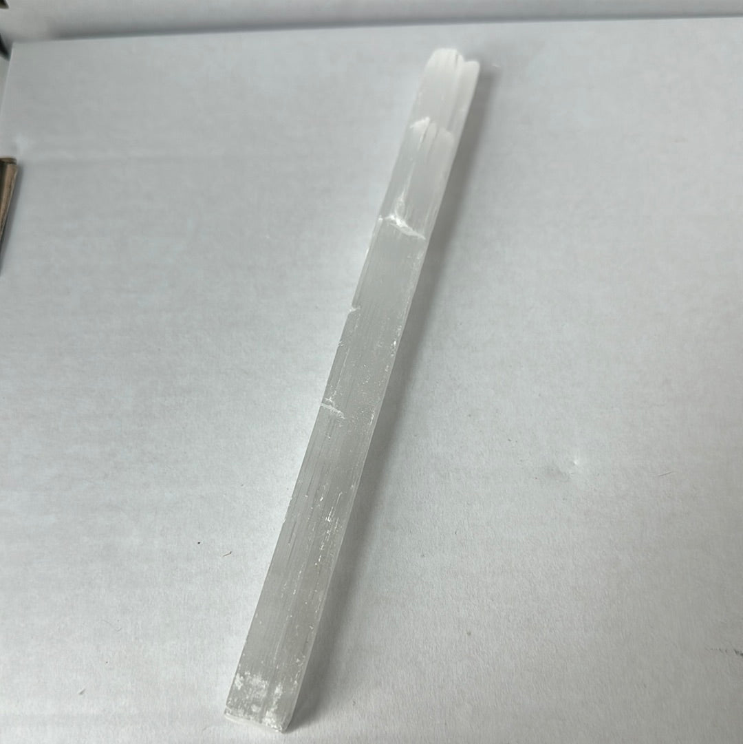 8’ Selenite Stick - Iluterra