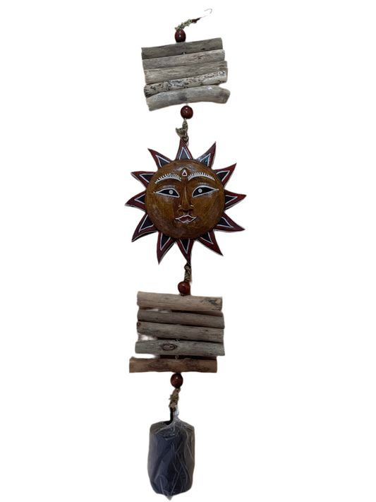 Carillón de madera solar