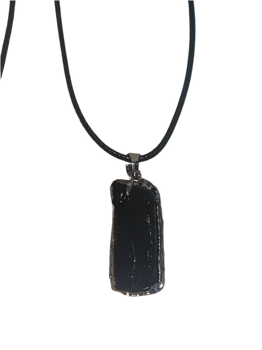 Irregular Black Tourmaline Leather Woven Necklace