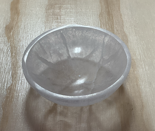 Cuenco pequeño de selenita de 2”