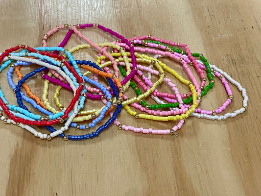Pulsera bohemia colorida con cuentas de arroz