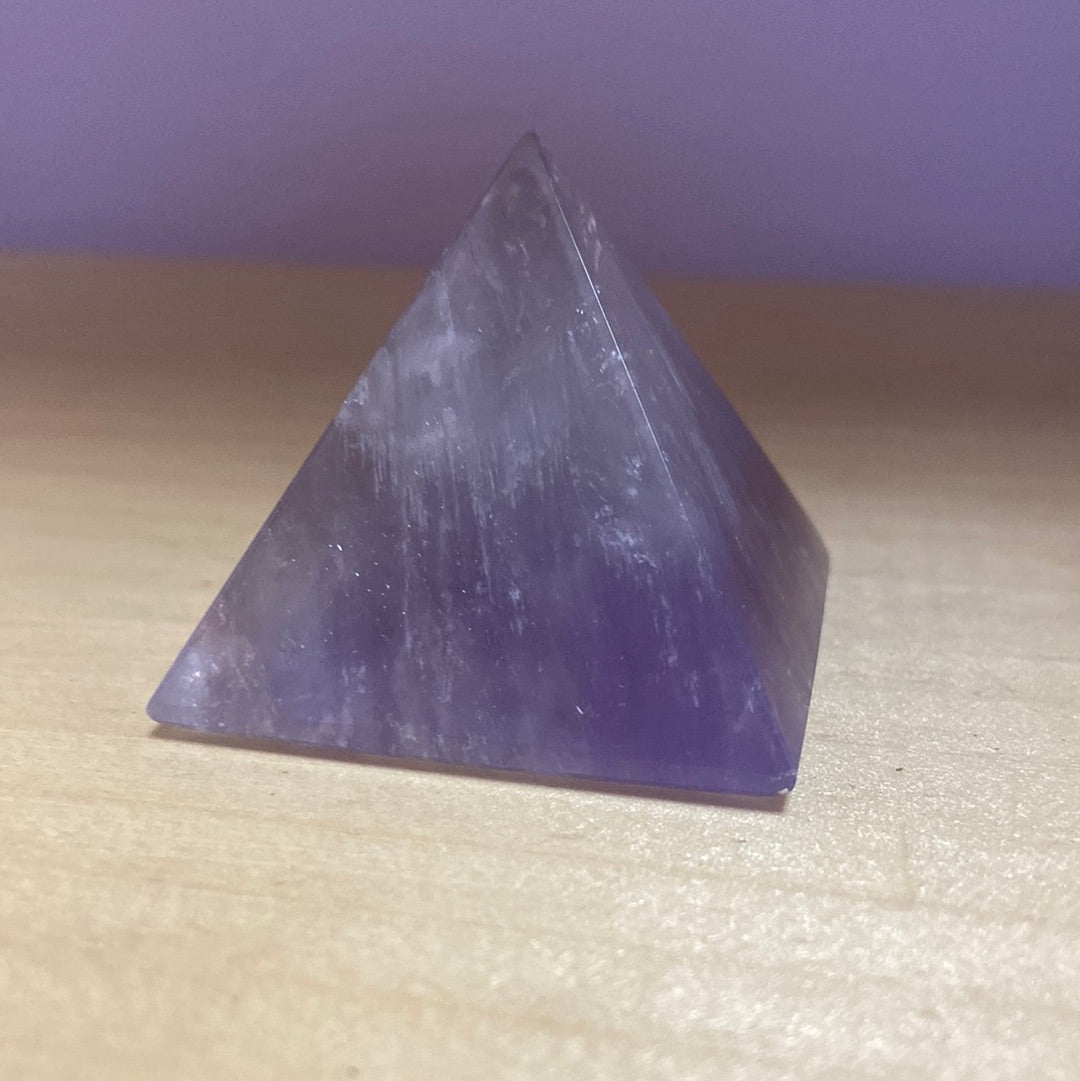 Amethyst Pyramid - Iluterra